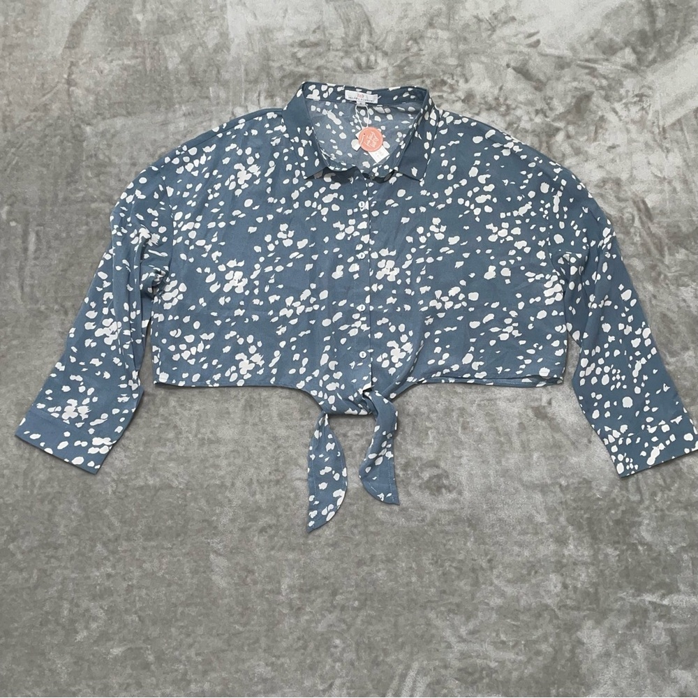 NWT Bailey's Blossoms Tie Front Button Down Crop Shirt Size XL Sage Green